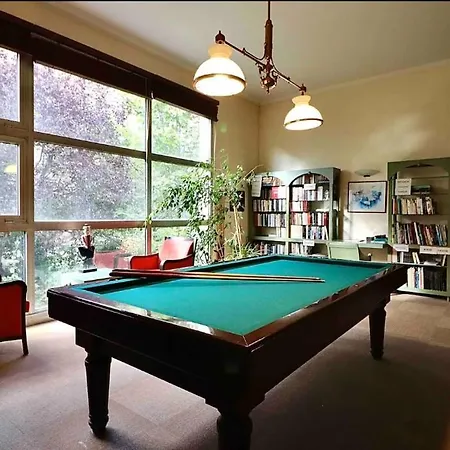 Beautiful 3 In A Serviced Appartement *
